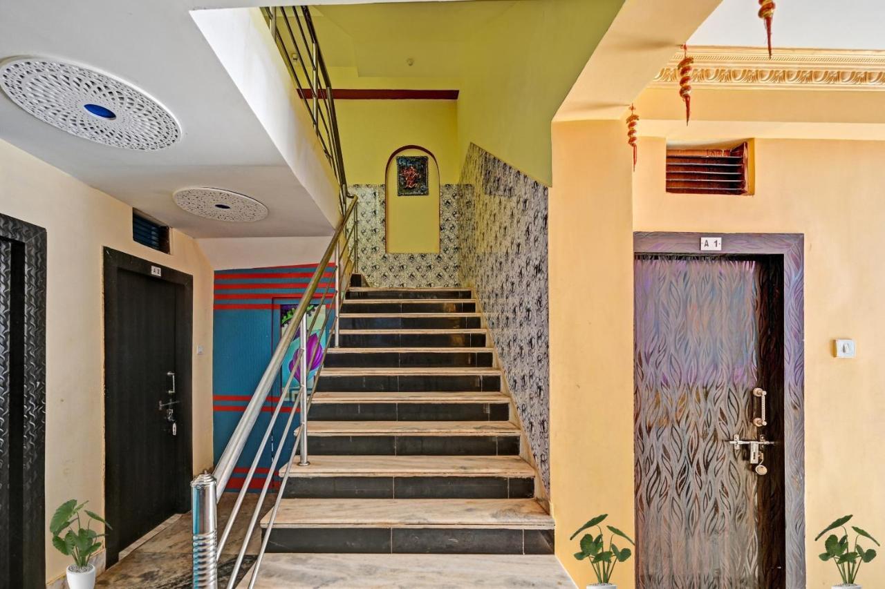 Collection O Shree Bhumi Hotel Puri Exterior photo